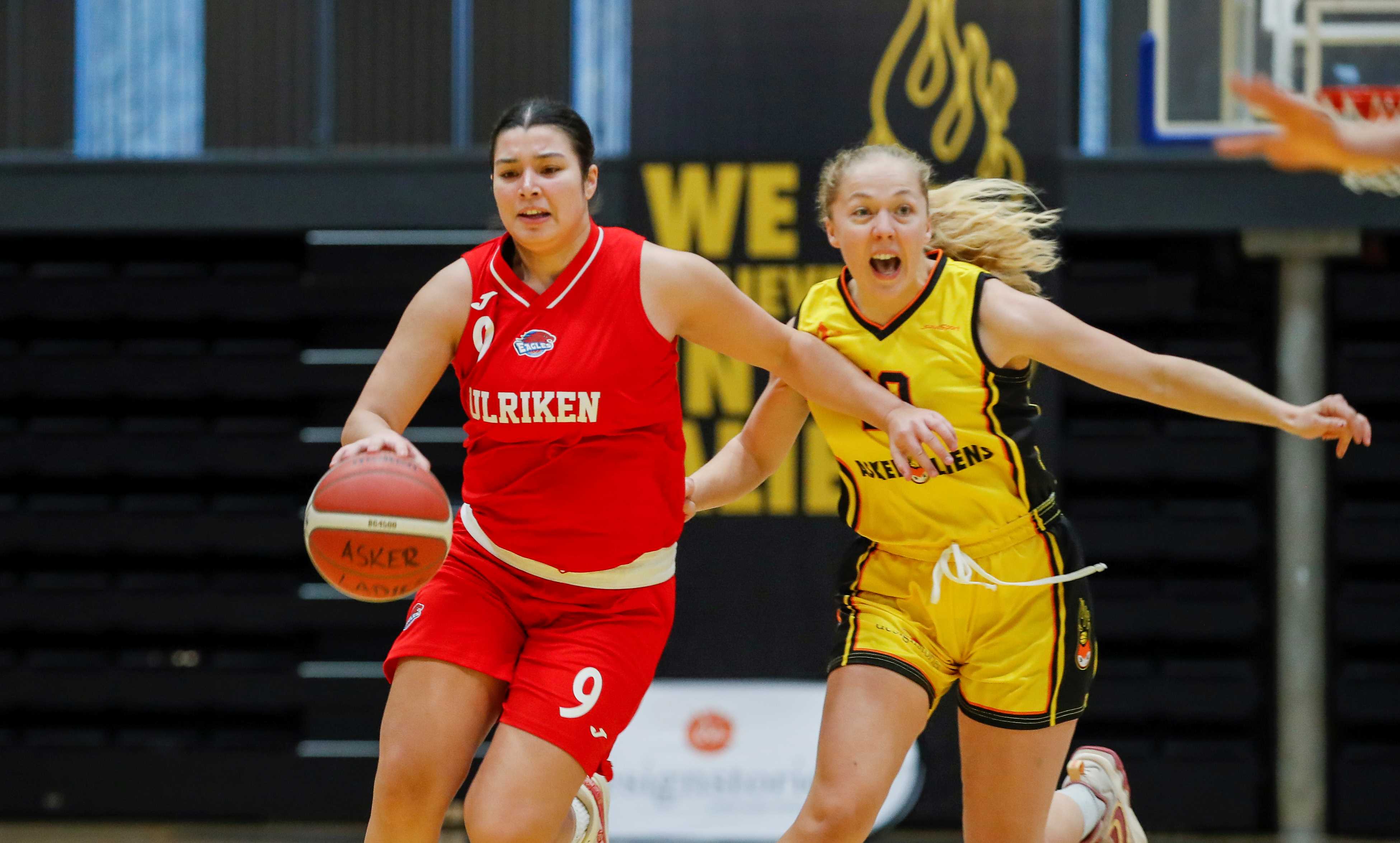 Celine Klett ble Ulrikens mestscorende med 18 poeng, spilte på hele sitt angrepsregister og var vanskelig å få tak på for Andrine Bergseth og de andre Asker-spillerne.
FOTO: KARL BRAANAAS 
