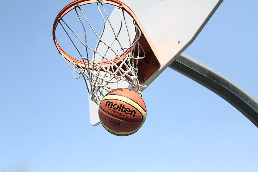 Basketballs-Molten-Hoop01.jpg