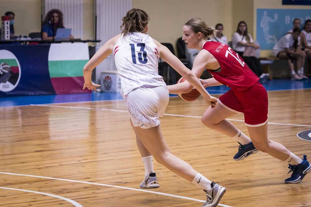 Ingeborg Nitter Gruber hadde en solid kamp mot Østerrike. Forwarden fra Tromsø Storm Ungdom måtte nøye seg med 1 poeng, men hadde 8 returer og 4 assists og Norge var +19 i score i de 20 minuttene hun var på banen.
FOTO: FIBA.COM