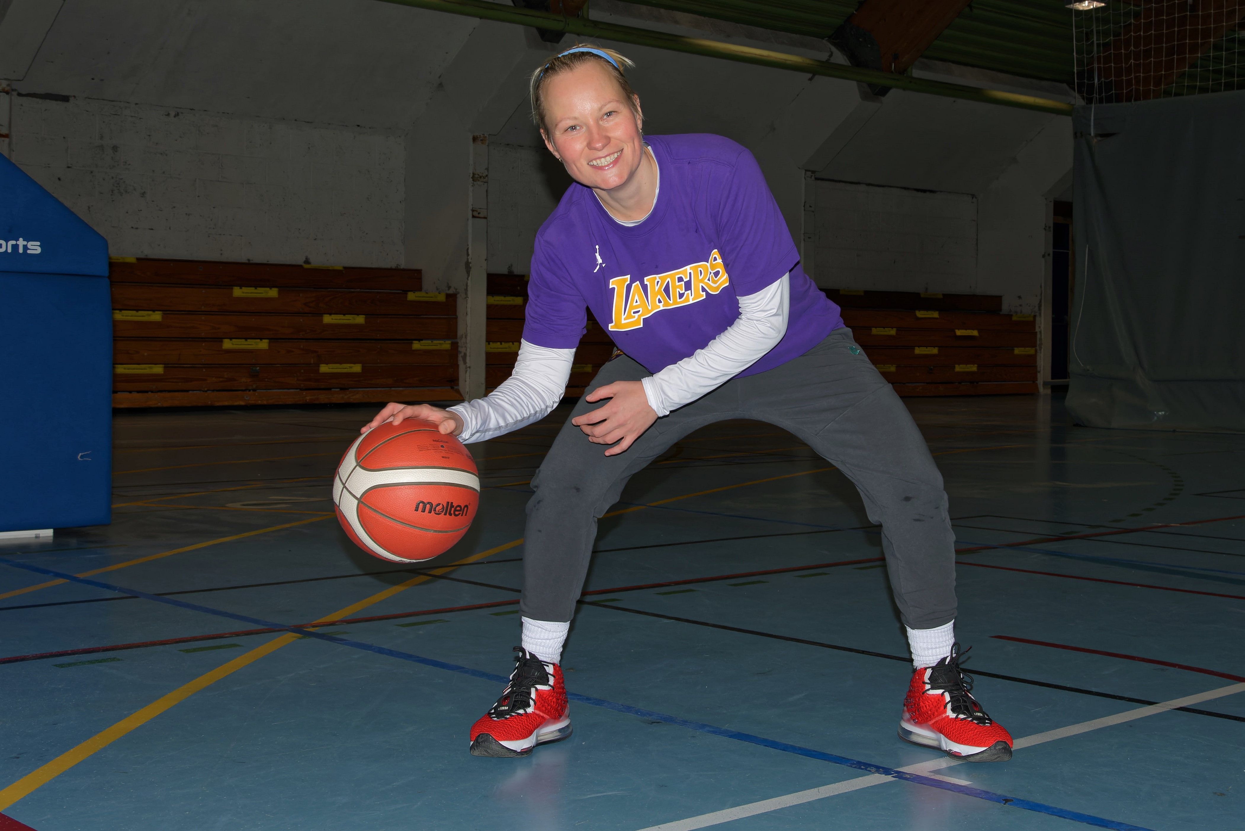 Alexandra "Sasha" Polishchuk er i Tromsø for å ta en internasjonal master. Det passet perfekt for Tromsø Storm Ungdoms ligalag. 34-åringen har erfaring blant annet fra Ukrainas U20-landslag og Gonzaga Bulldogs i NCAA.
FOTO: THOR SVERRE STEFANUSSEN, SPORTINORD 