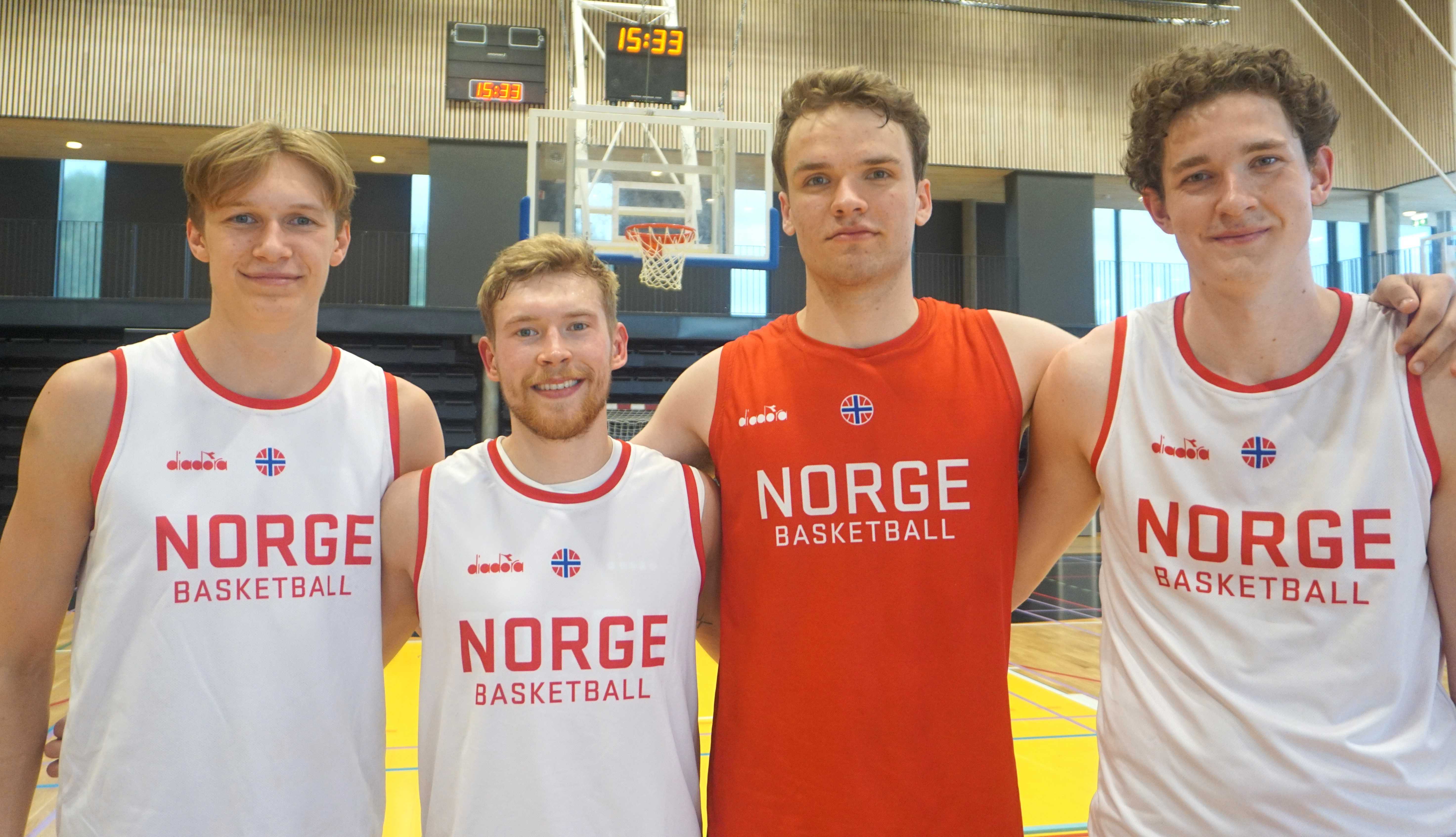 Kvartetten som ble belønnet med deltakelse i landskampene i Madrid 21.- 28. juni. Fra venstre Fredrik Kleivdal, Johannes Lange, Emil Grosse og Aksel Borg.
FOTO: ARILD SANDVEN 