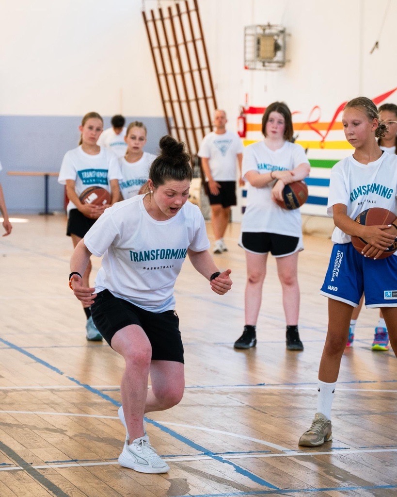 NBBF x Transforming Basketball – Trenerkurs med Kerri Kuzbyt
