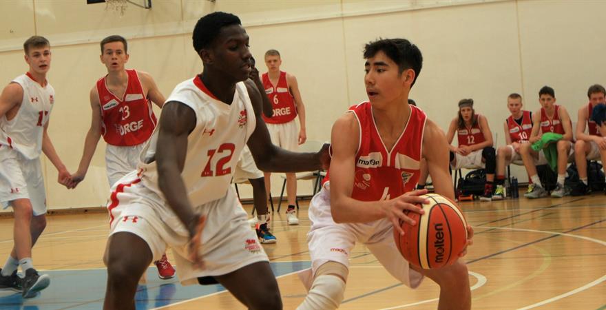 Christopher Dalland fra Frøya er U15-landslagets pointguard og var Norges toppscorer i Copenhagen Invitational.