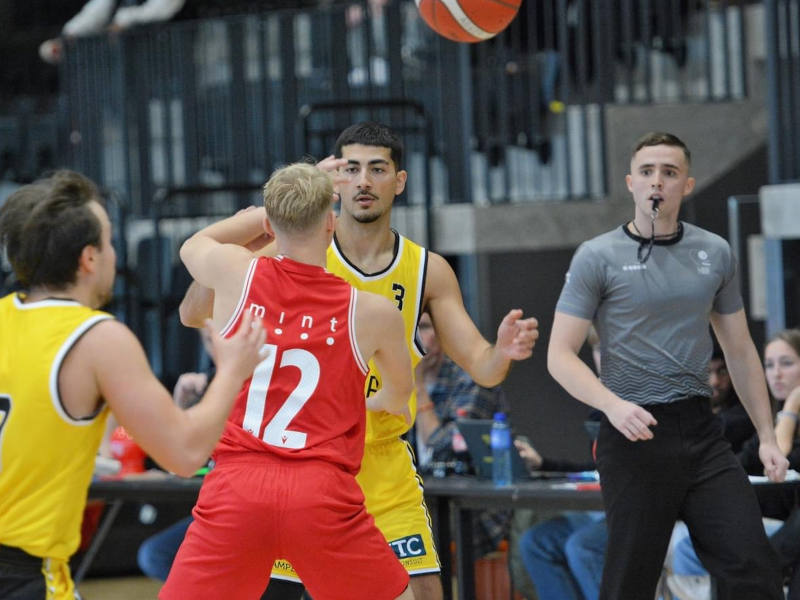 Ny FIBA-dommer: Alexander O. Svendberg. Foto: M. Stenerud.